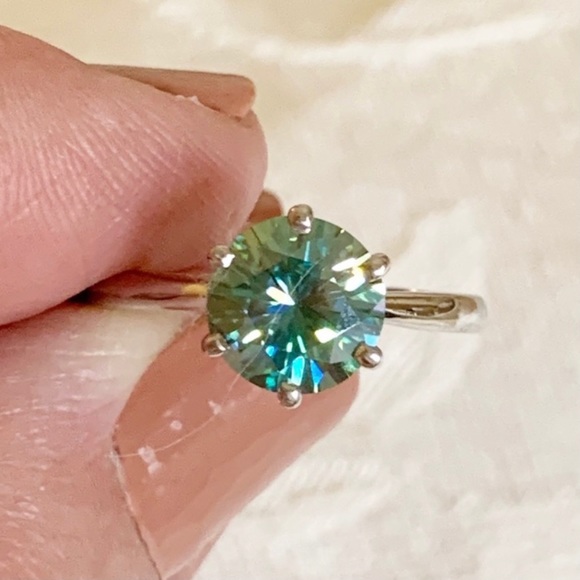 2.30 Ct VVS1 Vivid Blue Moissanite Ring - Picture 7 of 11